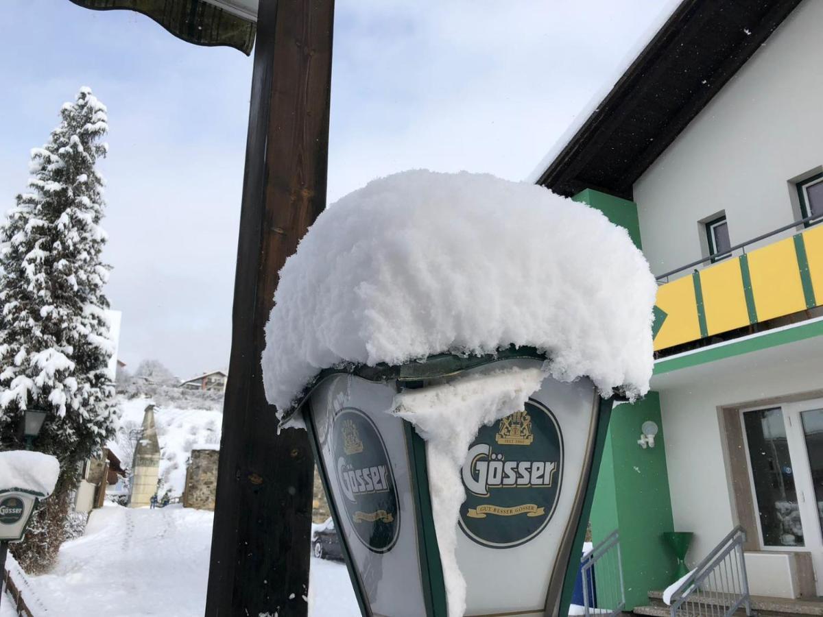 Gasthof Zum Mohrn Oberwoelz Stadt ภายนอก รูปภาพ